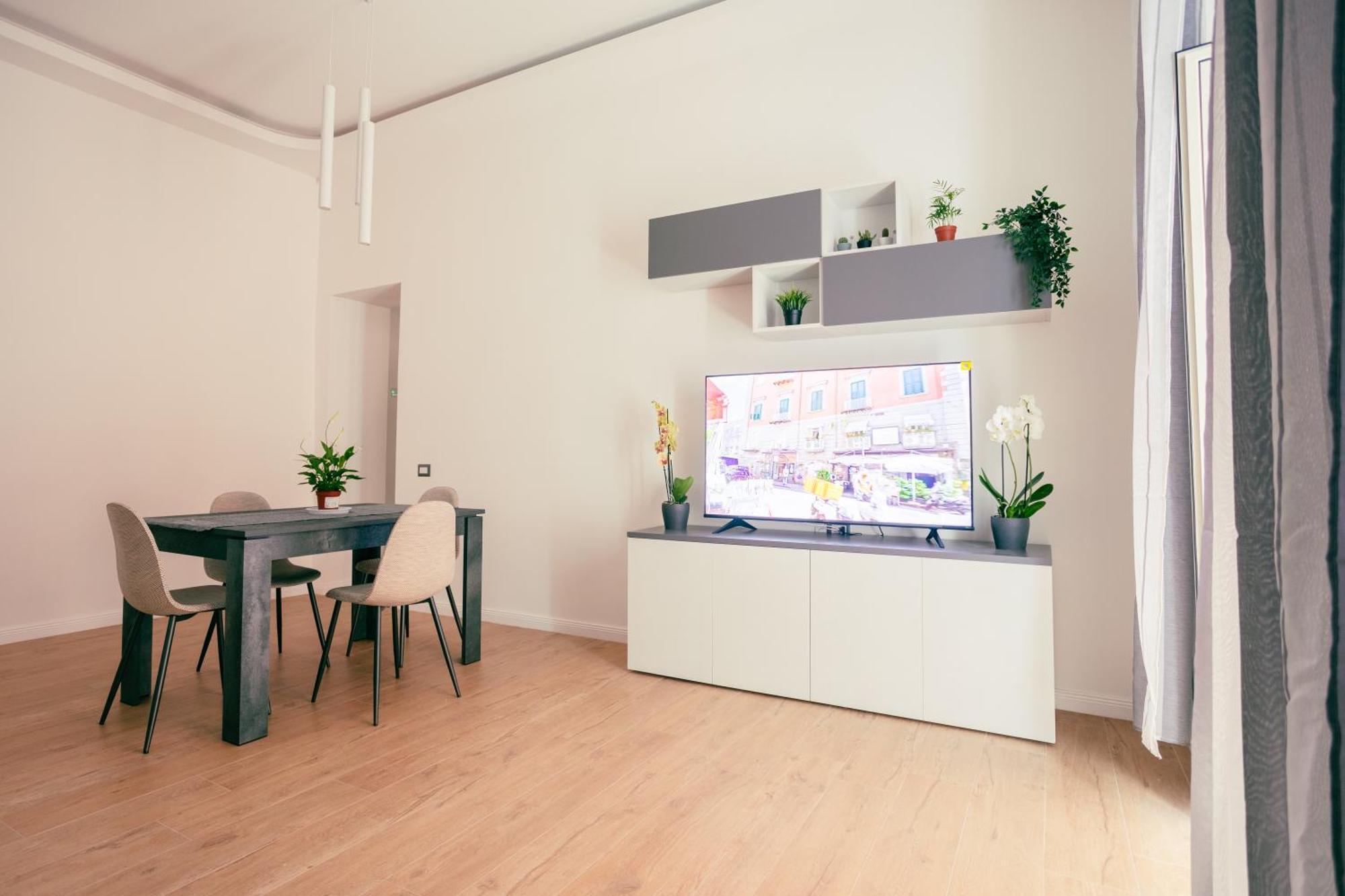 Apartment Song House Centro Storico 7 Pax Naples